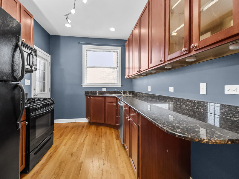 1524 W Fargo Avenue Chicago IL 60626