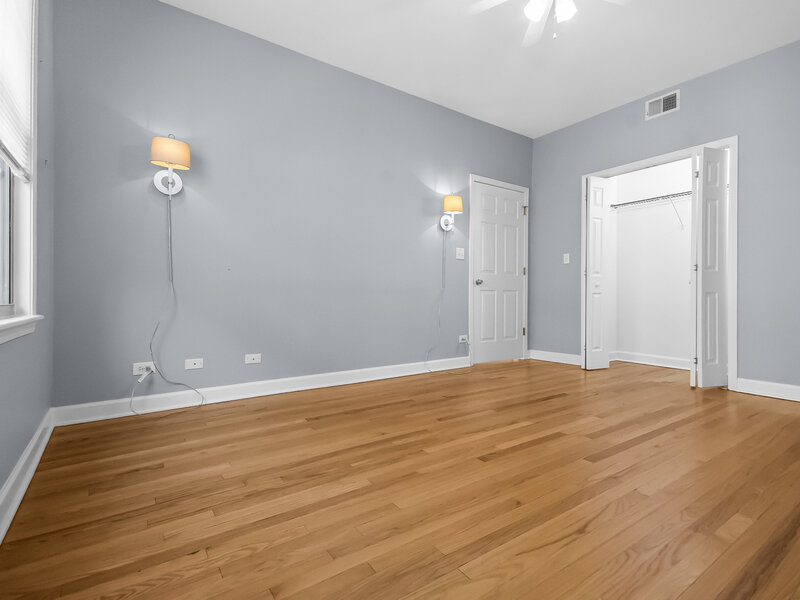 1524 W Fargo Avenue Chicago IL 60626