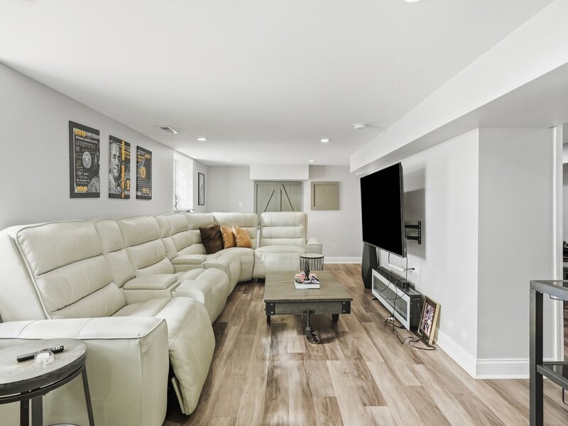 9345 S Harper Avenue Chicago IL 60619