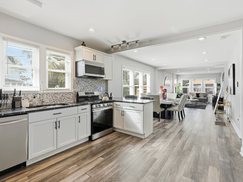 9345 S Harper Avenue Chicago IL 60619