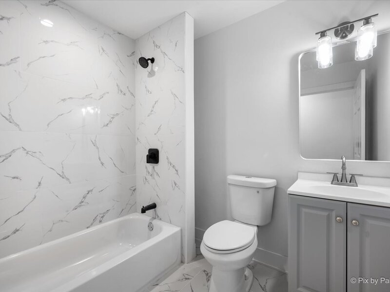 18172 W Twin Lakes Boulevard Grayslake IL 60030