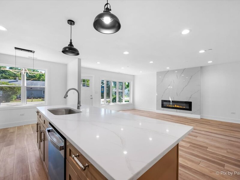 18172 W Twin Lakes Boulevard Grayslake IL 60030
