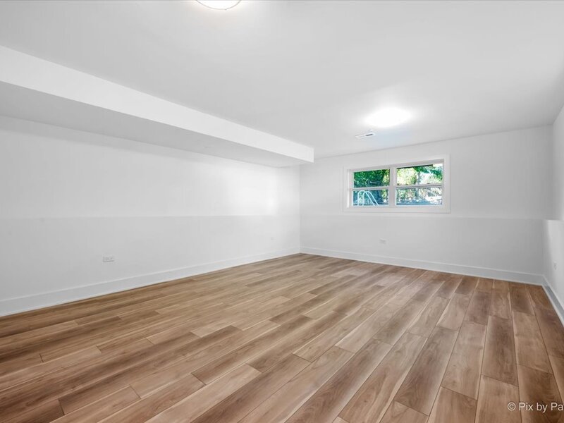 18172 W Twin Lakes Boulevard Grayslake IL 60030