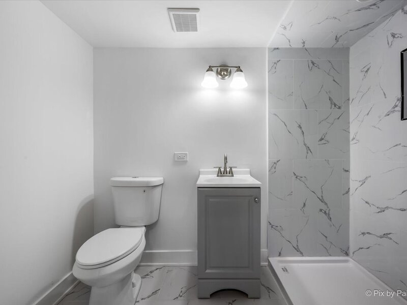 18172 W Twin Lakes Boulevard Grayslake IL 60030