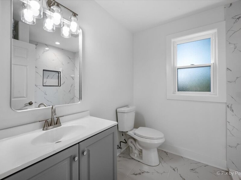 18172 W Twin Lakes Boulevard Grayslake IL 60030