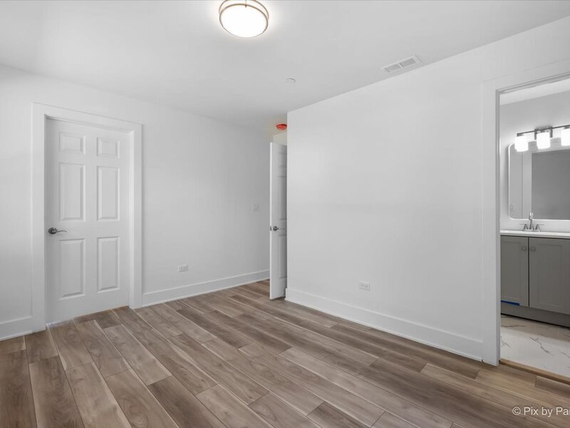 18172 W Twin Lakes Boulevard Grayslake IL 60030