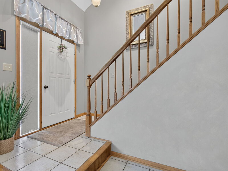 312 Badger Court Oswego IL 60543