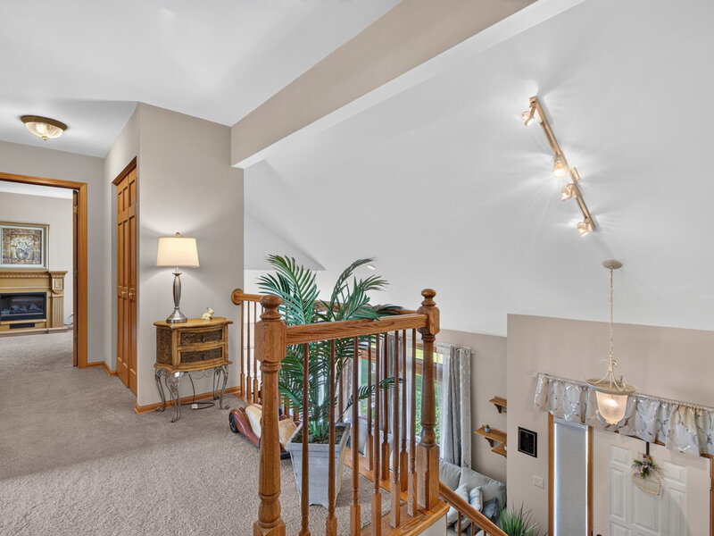 312 Badger Court Oswego IL 60543