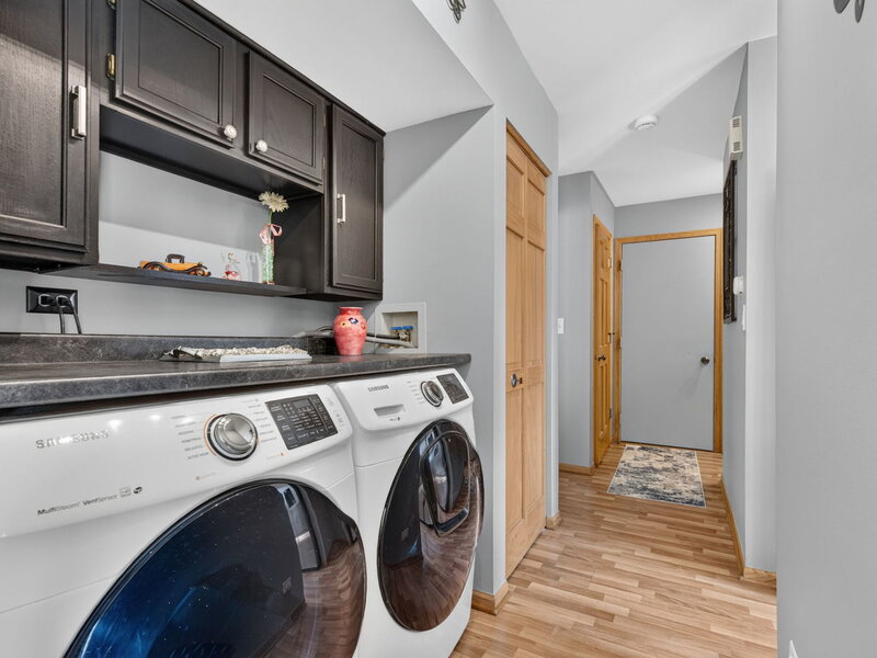 312 Badger Court Oswego IL 60543