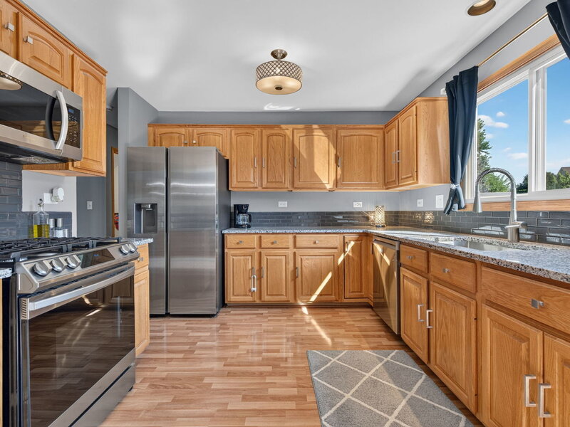 312 Badger Court Oswego IL 60543