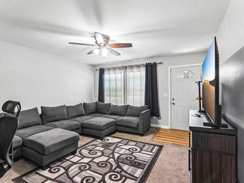 3468 Charleston Road Waukegan IL 60087
