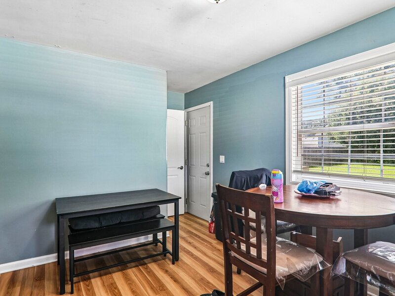 3468 Charleston Road Waukegan IL 60087