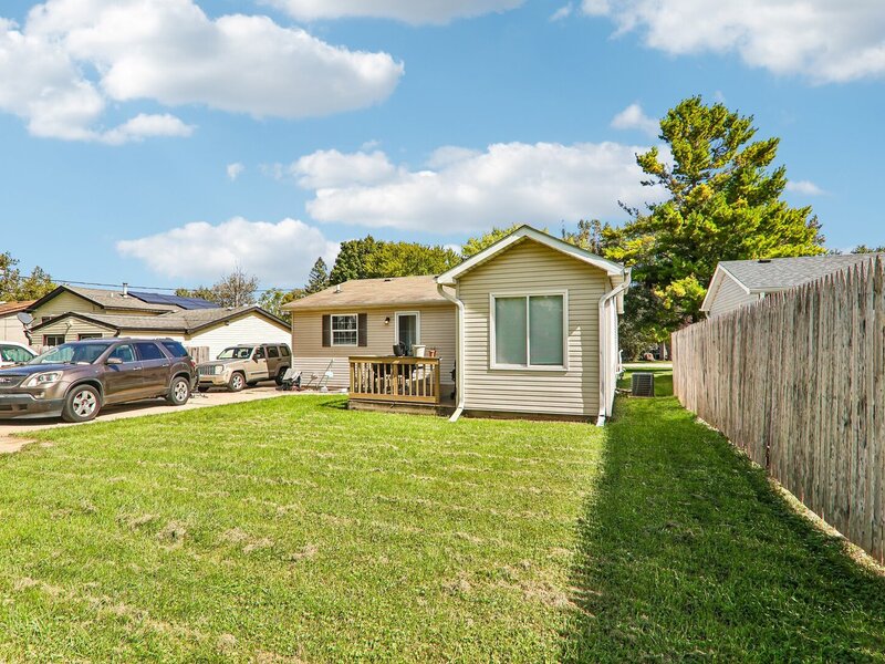 3468 Charleston Road Waukegan IL 60087