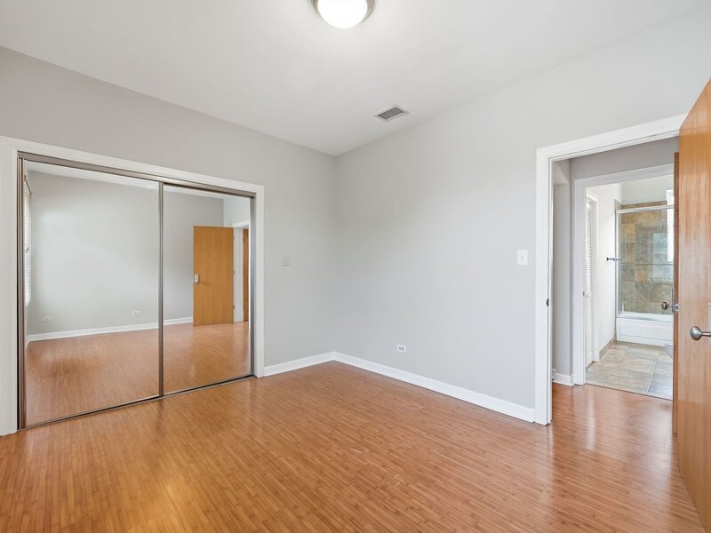 2121 N Saint Louis Avenue Chicago IL 60647