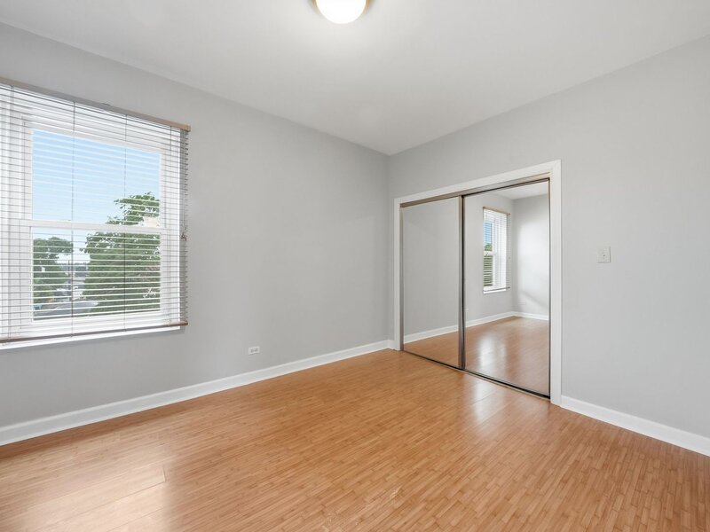 2121 N Saint Louis Avenue Chicago IL 60647
