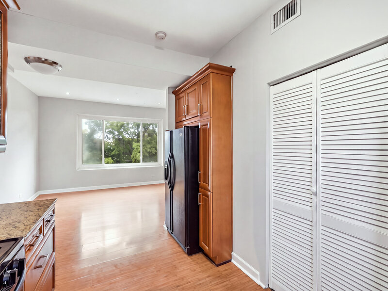 2121 N Saint Louis Avenue Chicago IL 60647