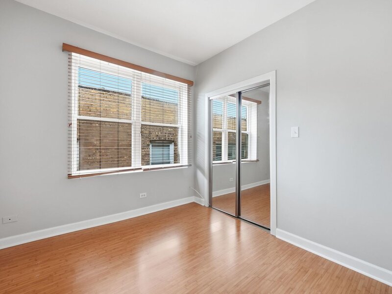 2121 N Saint Louis Avenue Chicago IL 60647