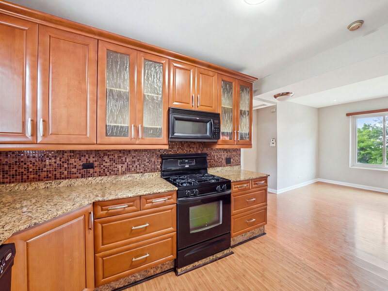 2121 N Saint Louis Avenue Chicago IL 60647