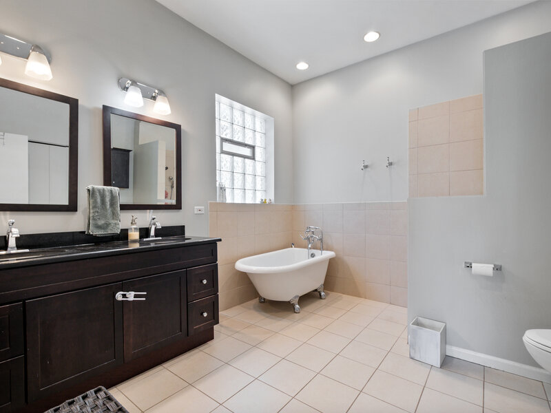 1702 W North Avenue Chicago IL 60622