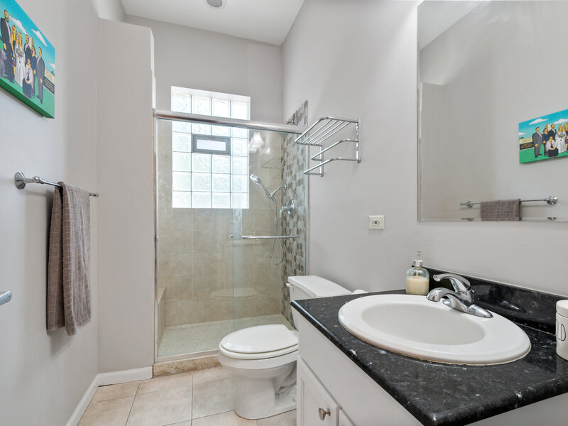 1702 W North Avenue Chicago IL 60622