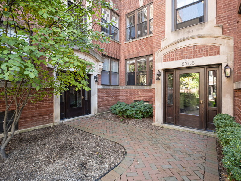 2705 N Mildred Avenue Chicago IL 60614