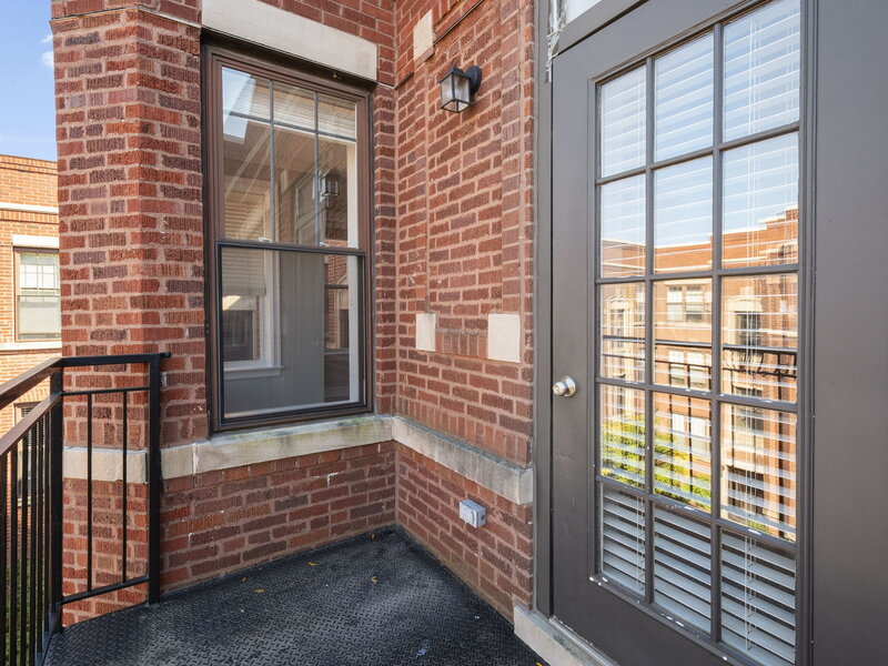 2705 N Mildred Avenue Chicago IL 60614