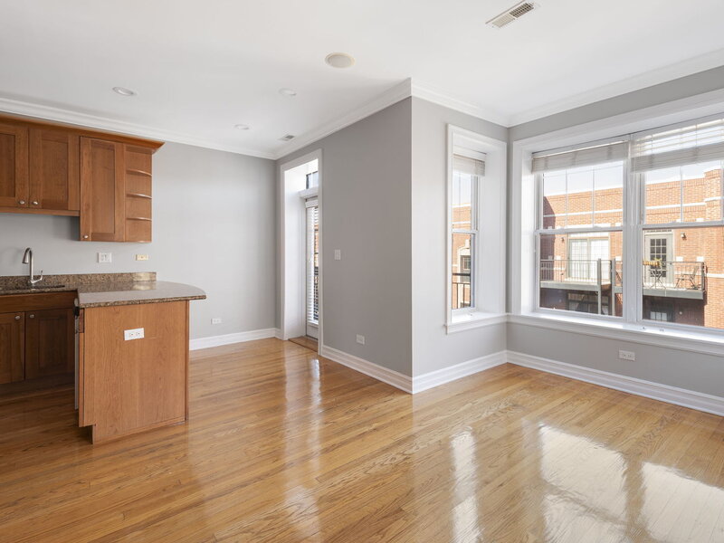 2705 N Mildred Avenue Chicago IL 60614