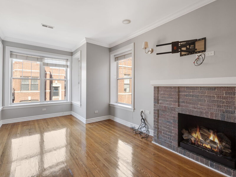 2705 N Mildred Avenue Chicago IL 60614