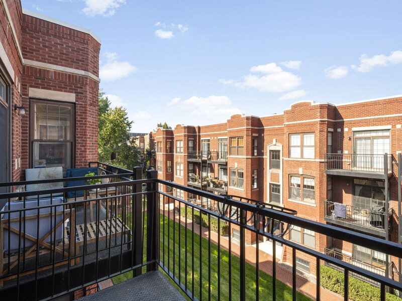 2705 N Mildred Avenue Chicago IL 60614