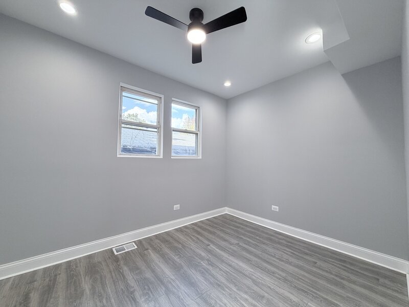 7918 S Anthony Avenue Chicago IL 60619