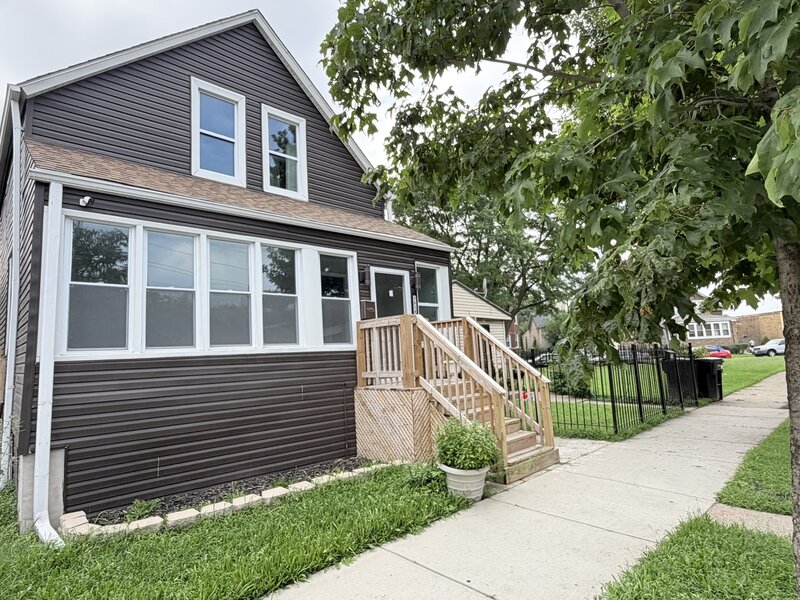 7918 S Anthony Avenue Chicago IL 60619