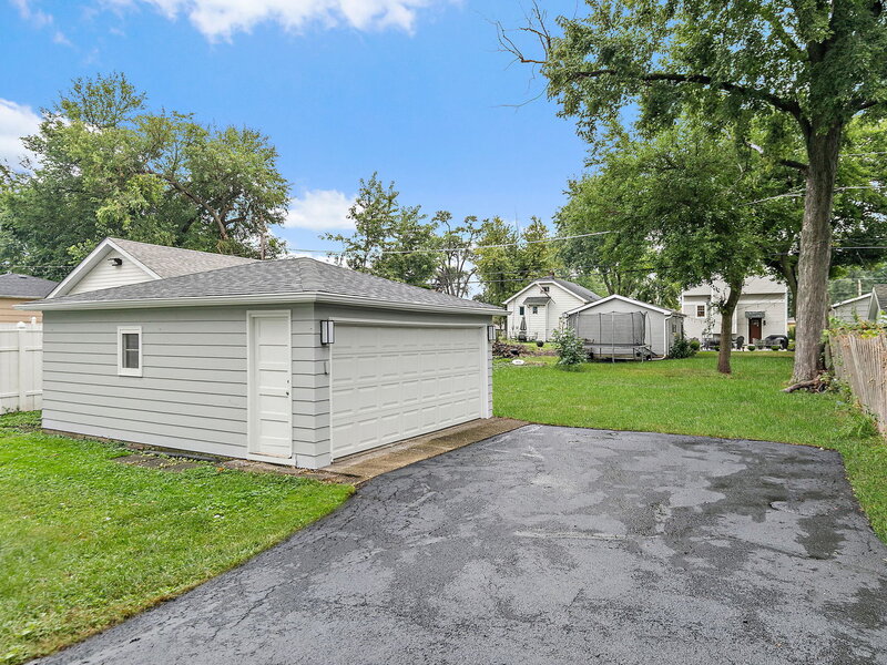 143 E Division Street Villa Park IL 60181