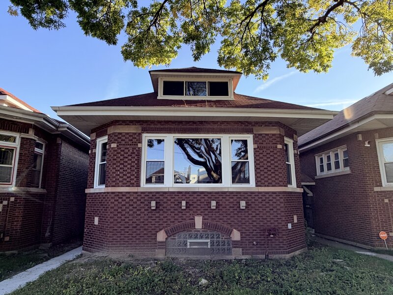 1745 E 85th Street Chicago IL 60617