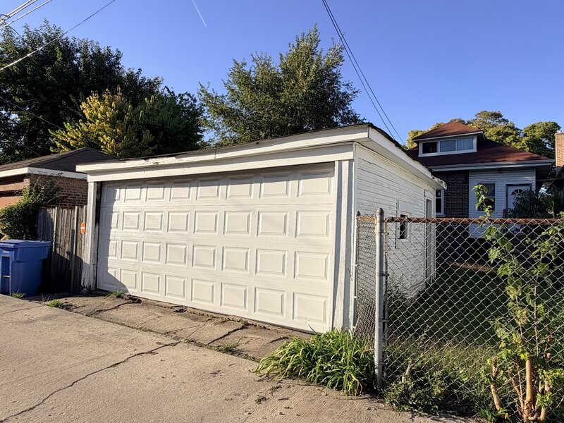 1745 E 85th Street Chicago IL 60617