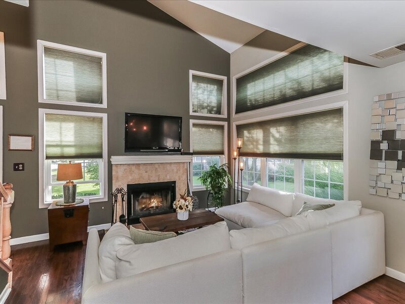 1521 Brittania Way Roselle IL 60172