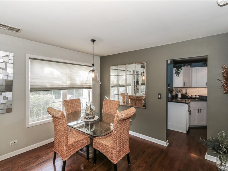 1521 Brittania Way Roselle IL 60172