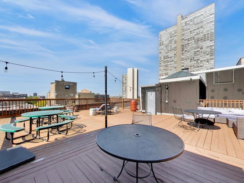 647 W Sheridan Road Chicago IL 60613