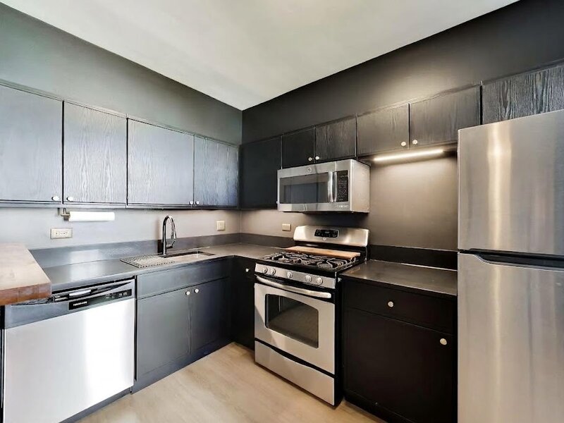 647 W Sheridan Road Chicago IL 60613