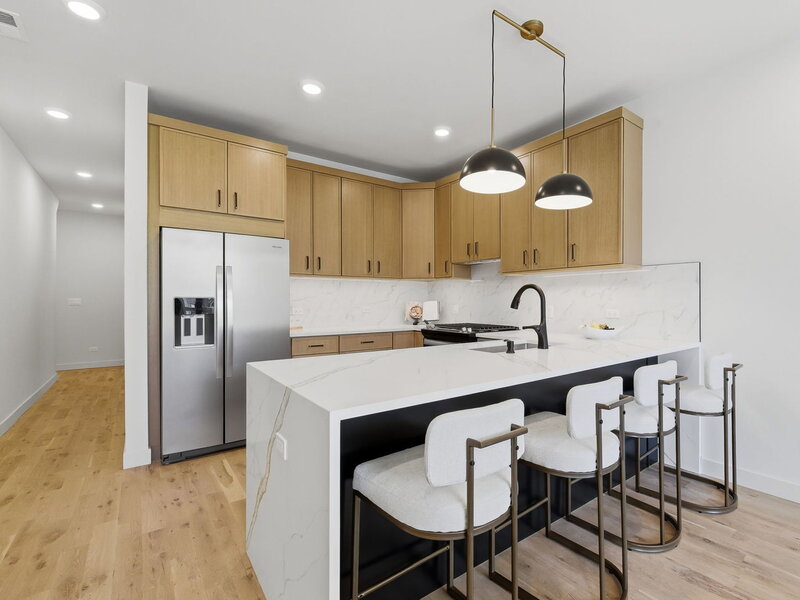 4132 S Calumet Avenue Chicago IL 60653