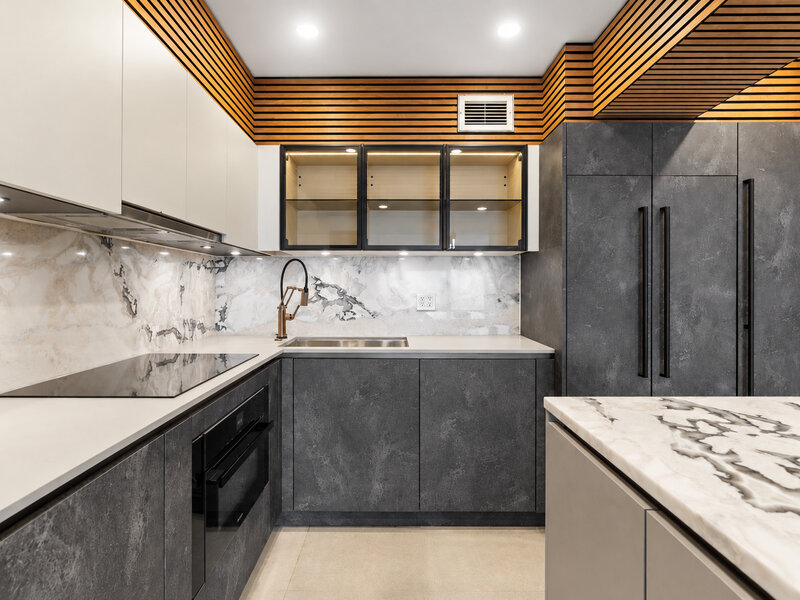 175 E Delaware Place Chicago IL 60611