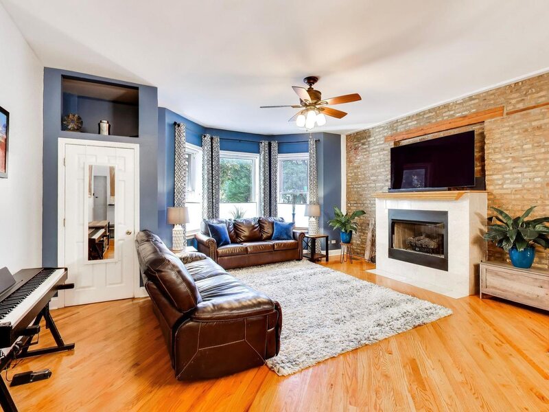 5201 S Blackstone Avenue Chicago IL 60615