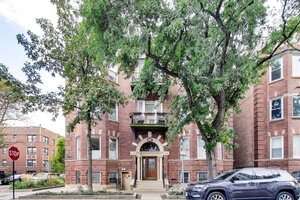 Photo of 5201 S Blackstone Avenue Chicago IL 60615 Unit 1W