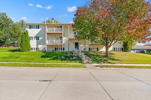 Photo of 4175 31st Street Bettendorf IA 52722 Unit 1C