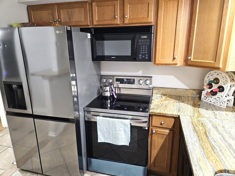 1354 E Washington Street Des Plaines IL 60016