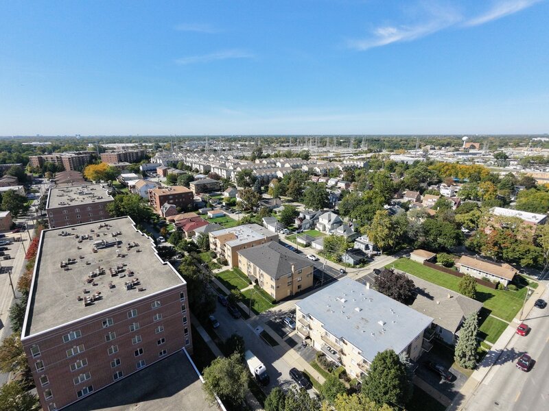 1354 E Washington Street Des Plaines IL 60016