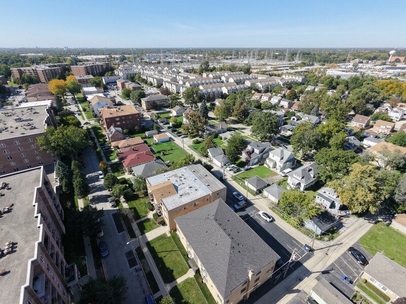 1354 E Washington Street Des Plaines IL 60016