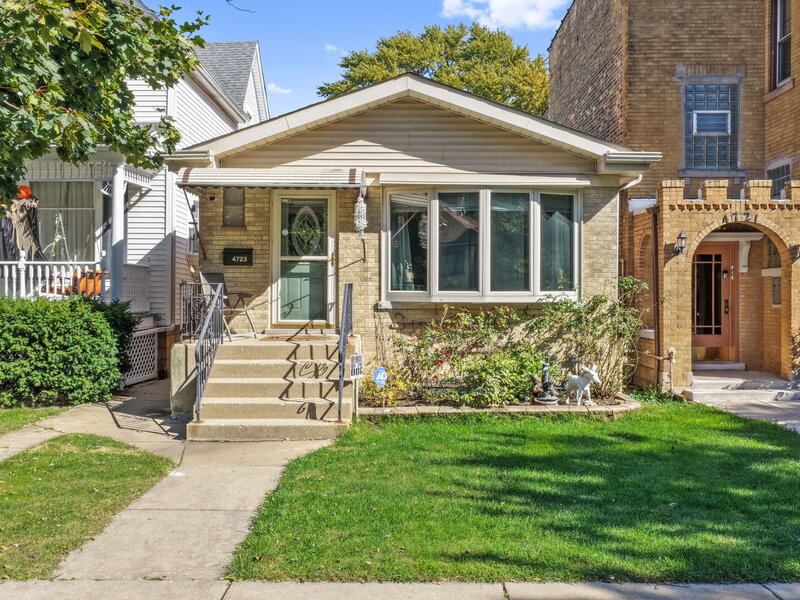 4723 N Kilbourn Avenue Chicago IL 60630