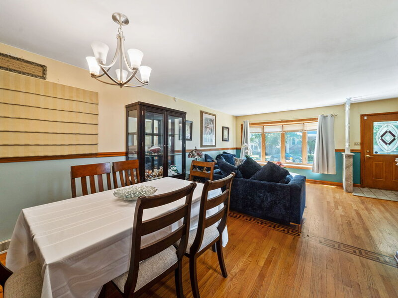 4723 N Kilbourn Avenue Chicago IL 60630