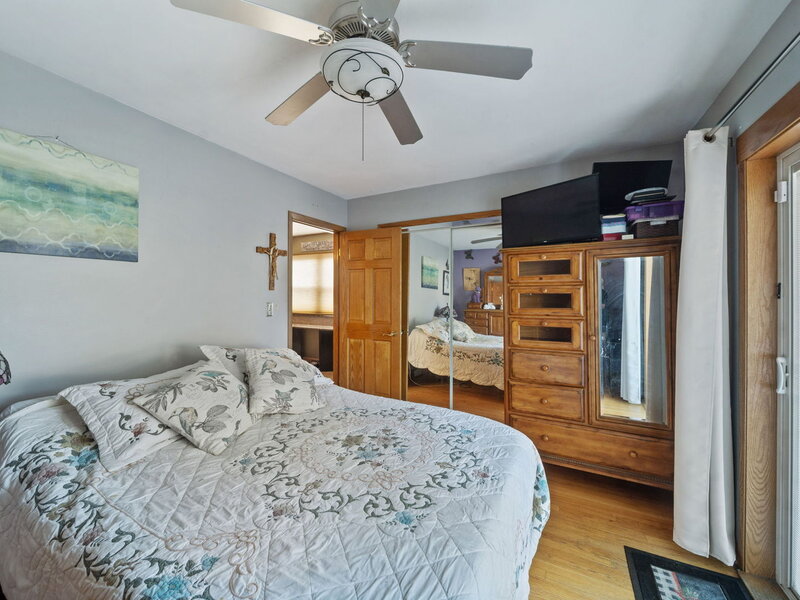 4723 N Kilbourn Avenue Chicago IL 60630