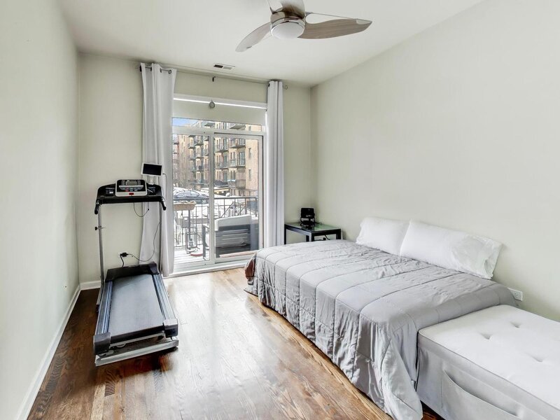 4149 N Kenmore Avenue Chicago IL 60613